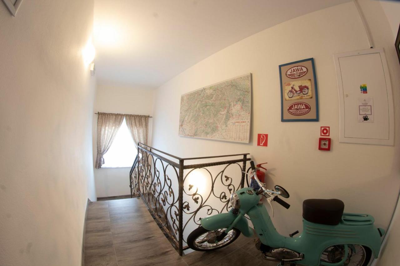 Valla Penzion & Restauracia Malacky Esterno foto